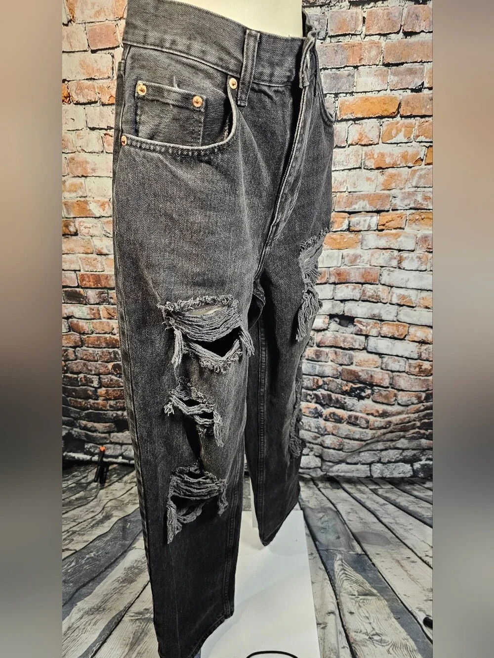 BDG Urban Outfitters High Rise Baggy Jeans Distressed Black Wash Size 27